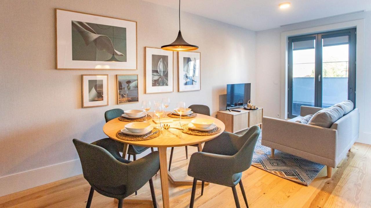 Stylish Studio W/ Ac & Balcony By Lovelystay Porto Exteriér fotografie