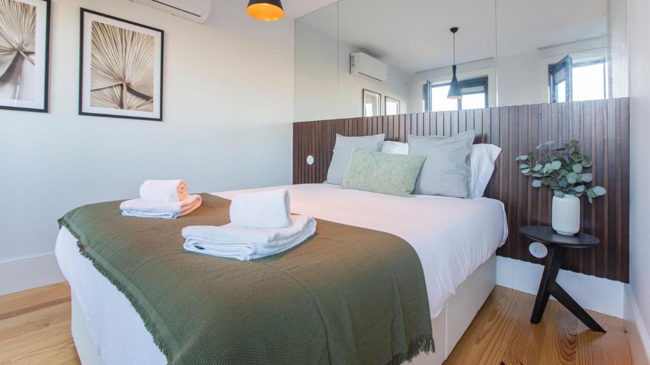 Stylish Studio W/ Ac & Balcony By Lovelystay Porto Exteriér fotografie